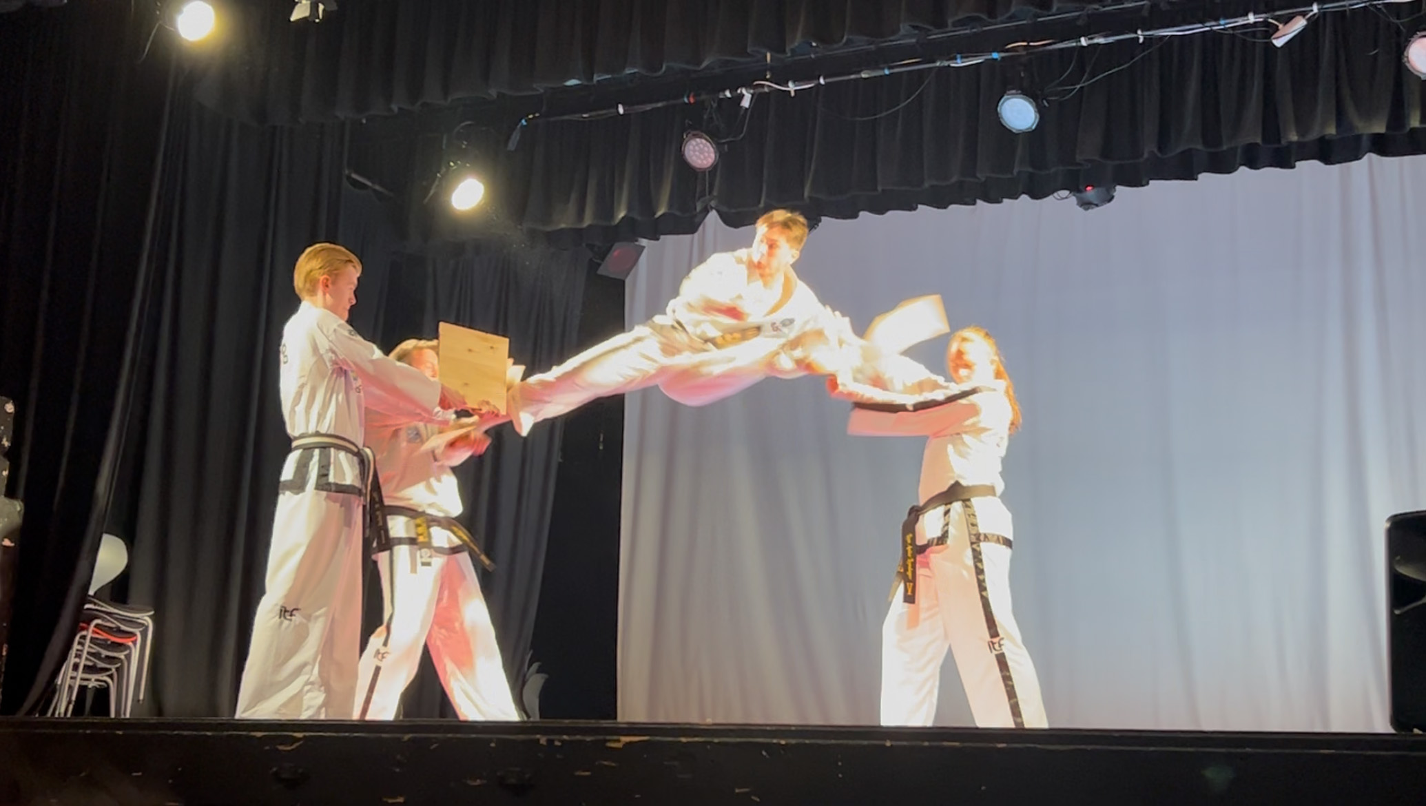 Splitkick